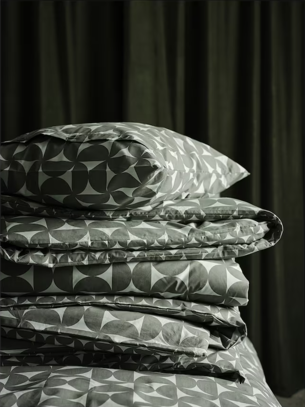 ANGSNEJLIKA Duvet cover and 2 pillowcases, grey/green, 240x220/50x80 cm