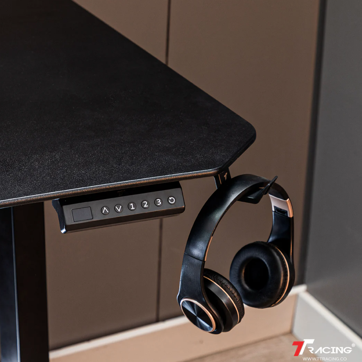TTRACING Titus Smart Desk